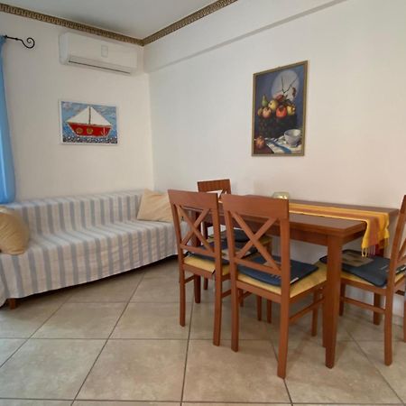 Roula Apartment Neoi Poroi Exterior foto